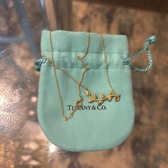 Tiffany & Co Paloma Picasso Olive Leaf Vine Pendant - Picture 11 of 12
